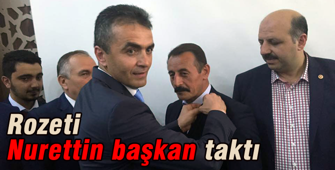 AK Parti'de rozet günü