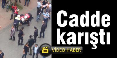 Cadde karıştı polis copa sarıldı