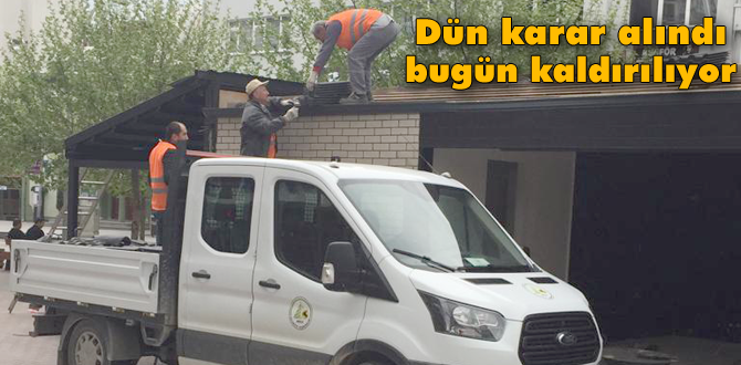 Caddedeki o kafeterya sökülmeye başlandı