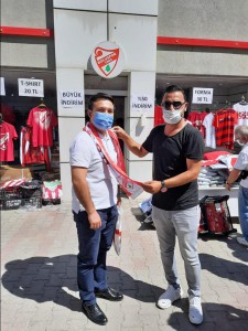 Ülkücüler Bstore'de