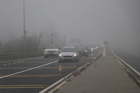 Görüş mesafesi 20 metreye düştü