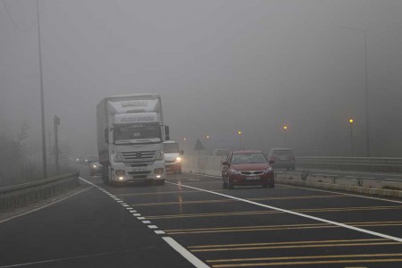 Görüş mesafesi 20 metreye düştü