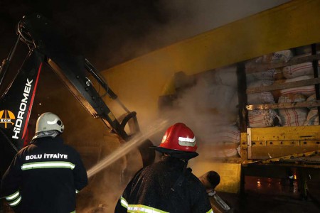 Bolu Dağı tüneli yakınlarından yürekleri ağza getiren yangın