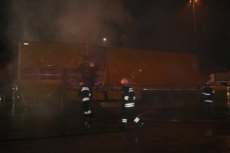 Bolu Dağı tüneli yakınlarından yürekleri ağza getiren yangın