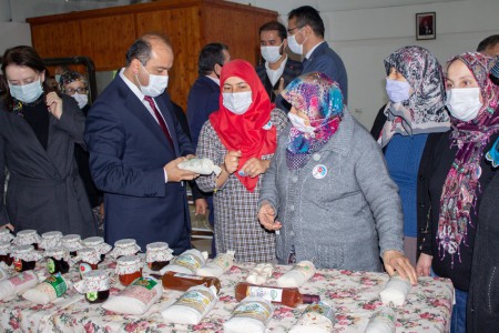 “Kocalarınızdan daha çok para kazanacaksınız”