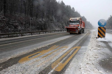 Merakla beklenen kar yağışı Bolu'ya giriş yaptı