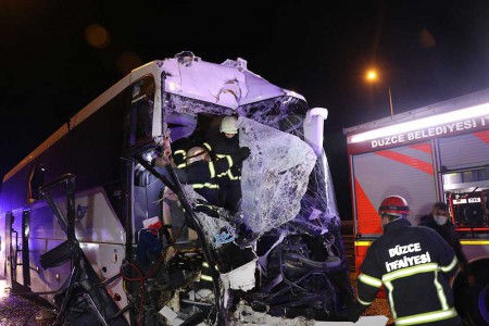 Ortalık savaş alanına döndü 1'i ağır 16 yaralı