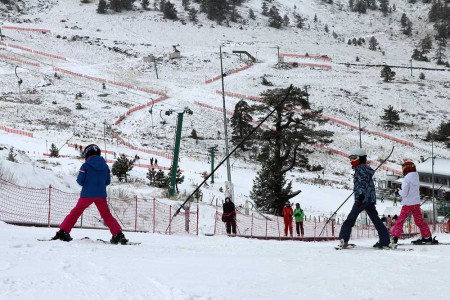 Kartalkaya beyaza büründü