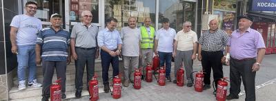 Arı yetiştiricilerine yangın tüpü dağıtıldı