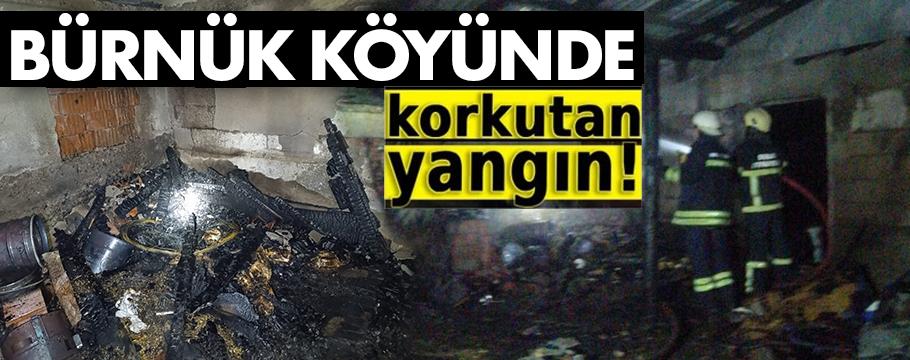 Bürnük köyünde odunluk ve ahır yandı