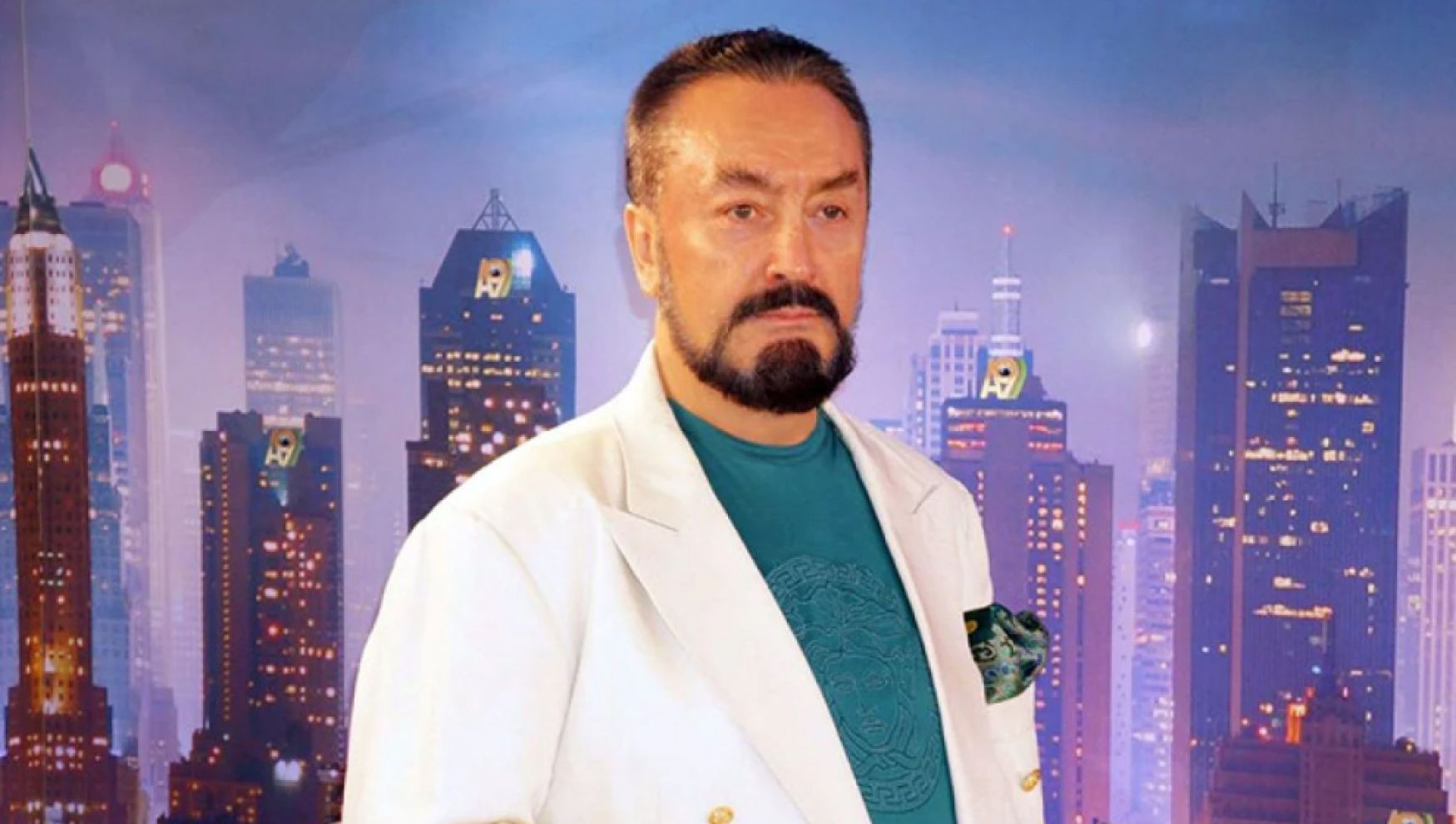 Adnan Oktar'ın 2 milyar liralık serveti devlete geçti