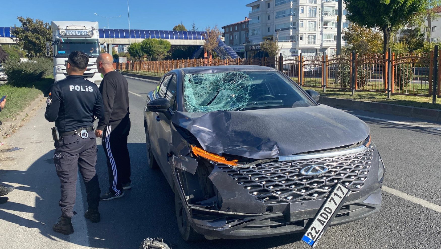 Bolu'da yola aniden çıkan 14 yaşındaki çocuğa otomobil çarptı