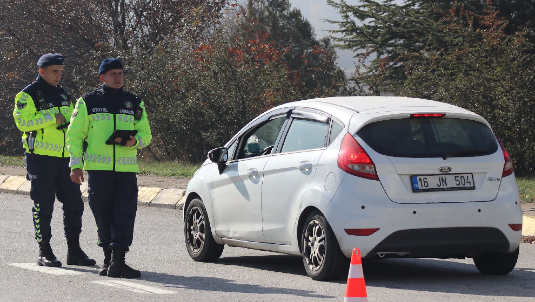 Otoyolda jandarma dönemi başladı: Sıkı denetim var