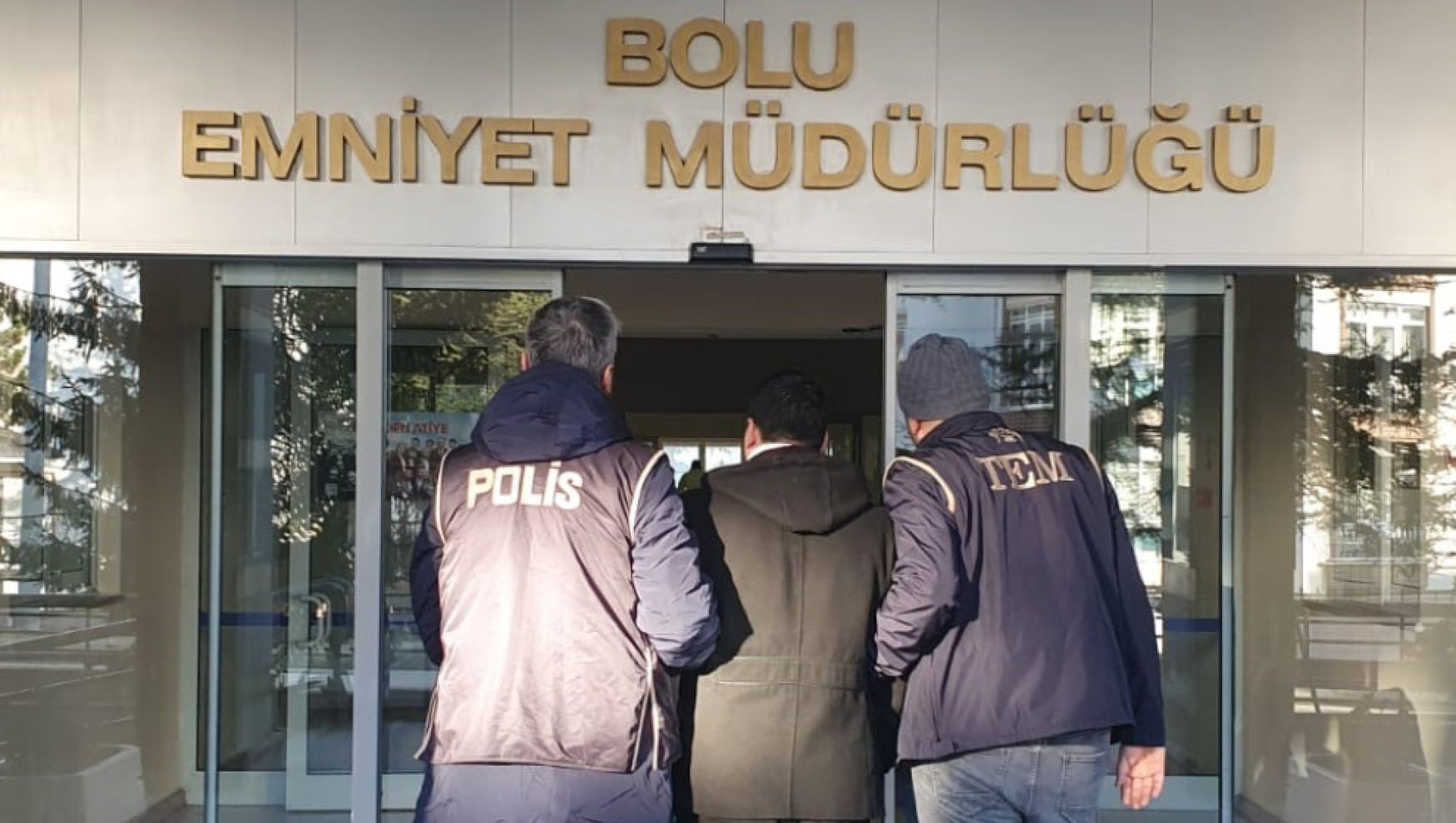 Polis ve jandarma göz açtırmıyor