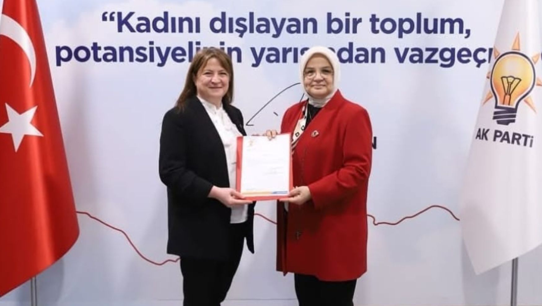 AK Parti'de başkan Ayşe Bozacı oldu