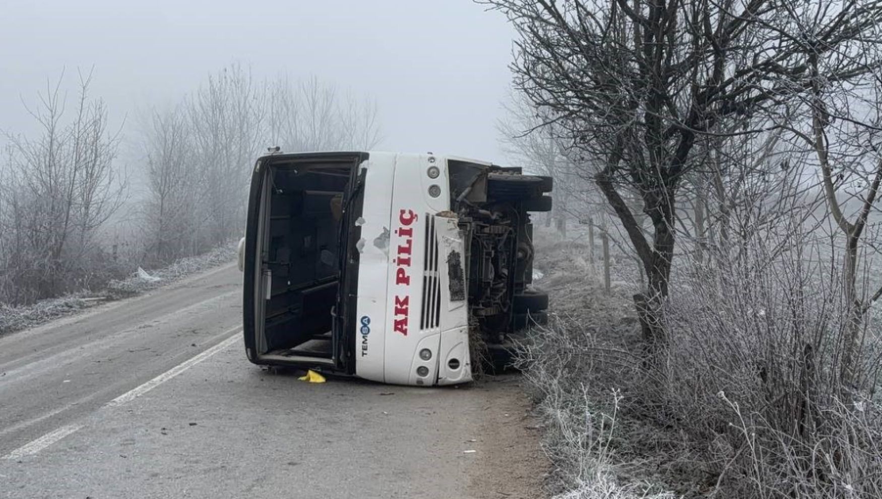 Bolu'da Akpiliç'in işçi servisi devrildi: 9 yaralı