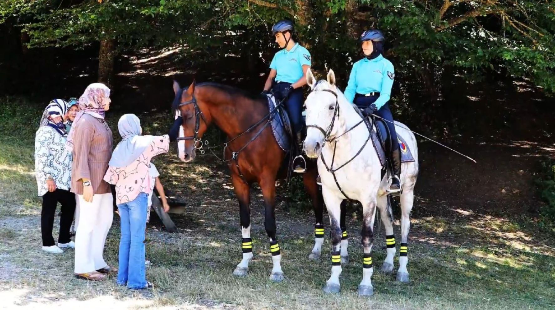 Atlı jandarma timleri Abant’ta görev başında