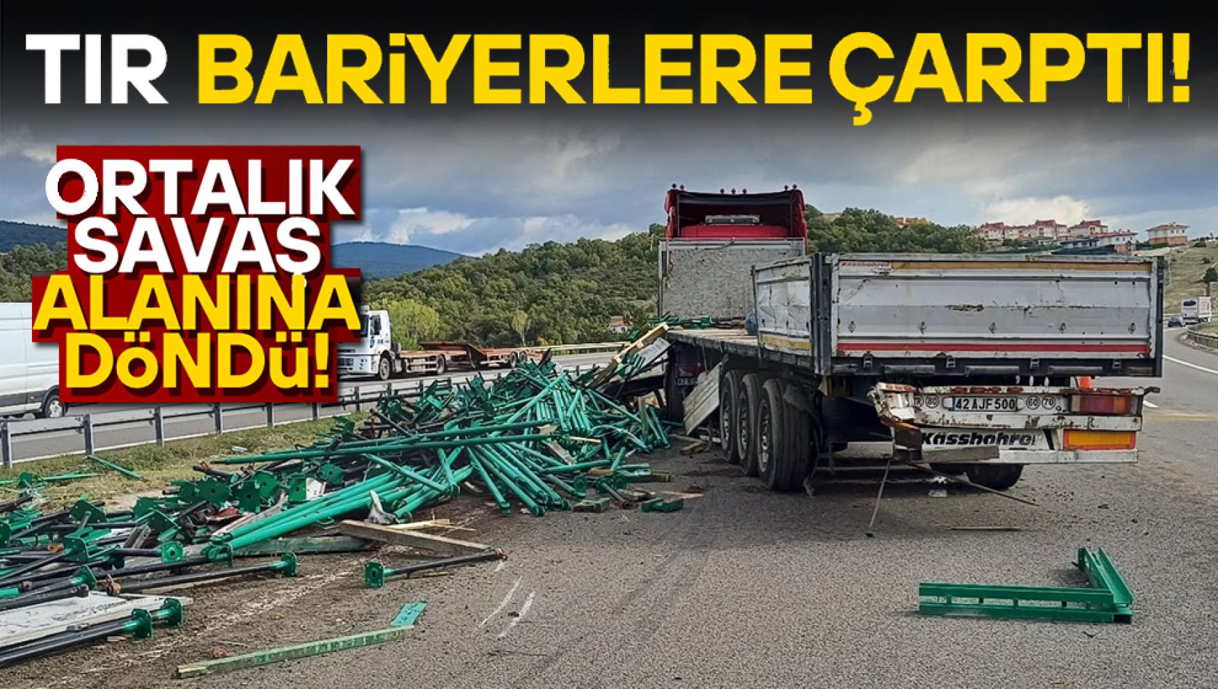 Anadolu Otoyolu'nda çekici bariyerlere çarptı: 1 yaralı