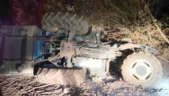 Bolu'da traktör devrildi: Yaşlı çift yaralandı