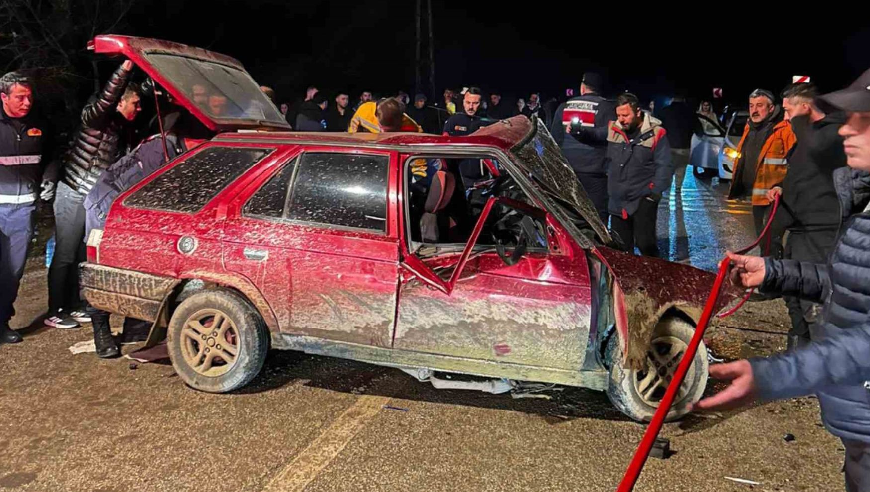 Abant yolunda feci kaza:  1ölü 5 yaralı