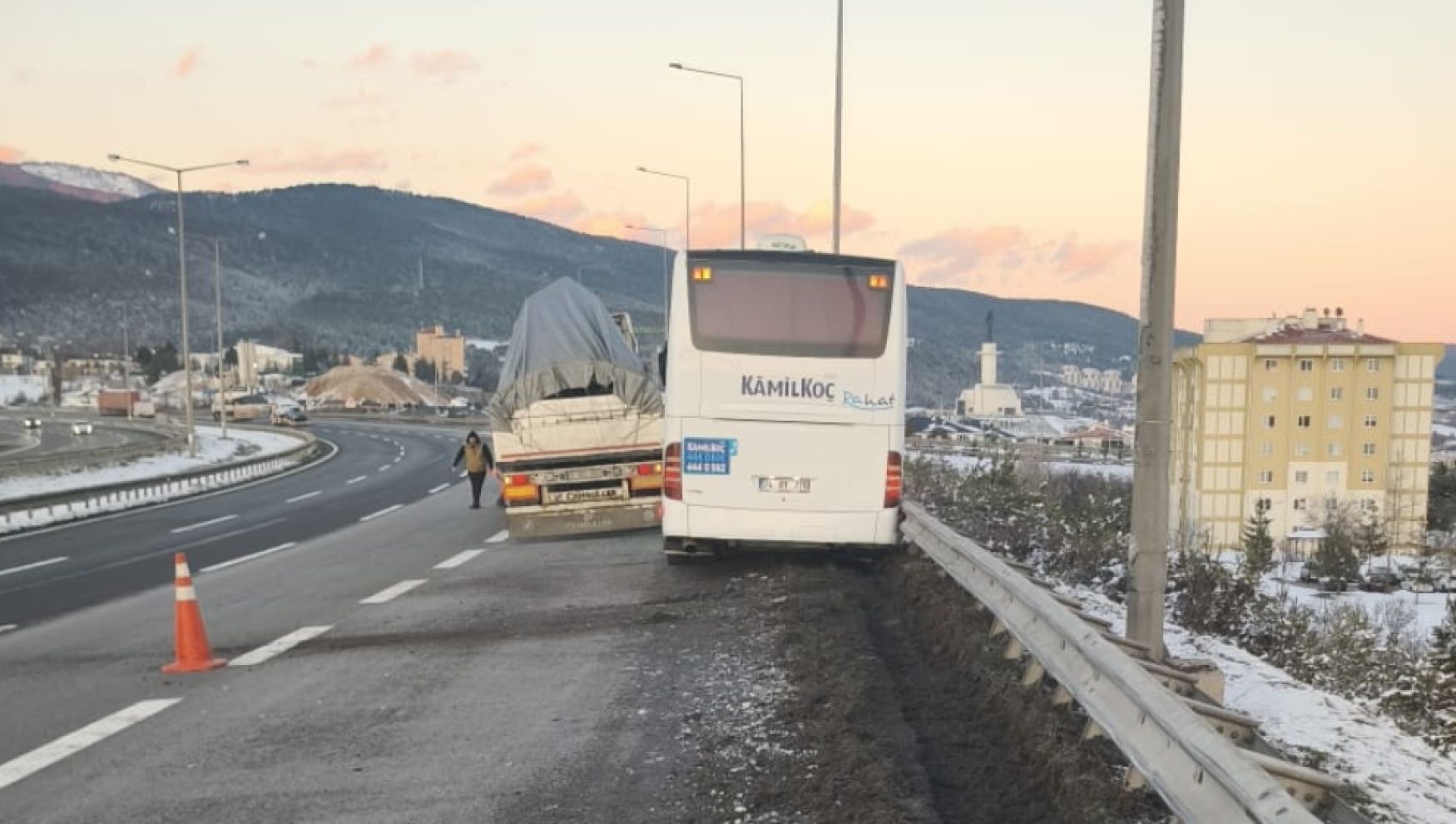 Bolu Batı Gişeleri’nde faciaya kıl payı