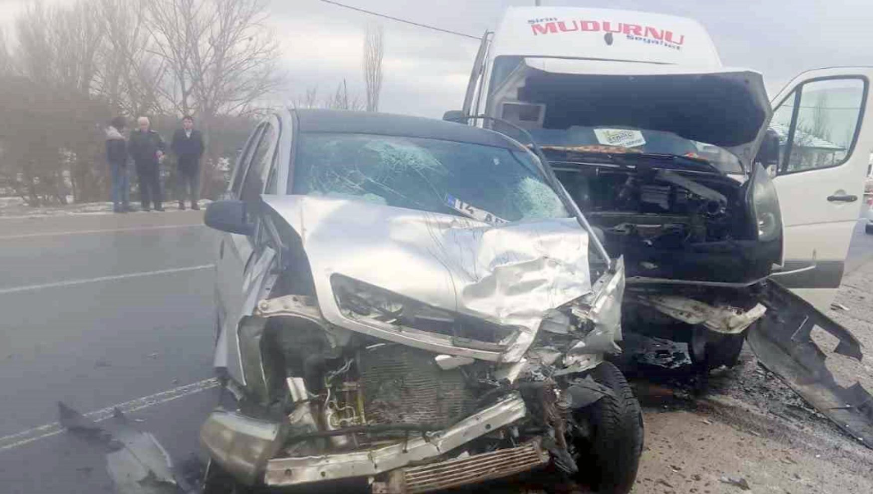 Bolu-Mudurnu yolunda feci kaza: 1'i ağır 10 yaralı