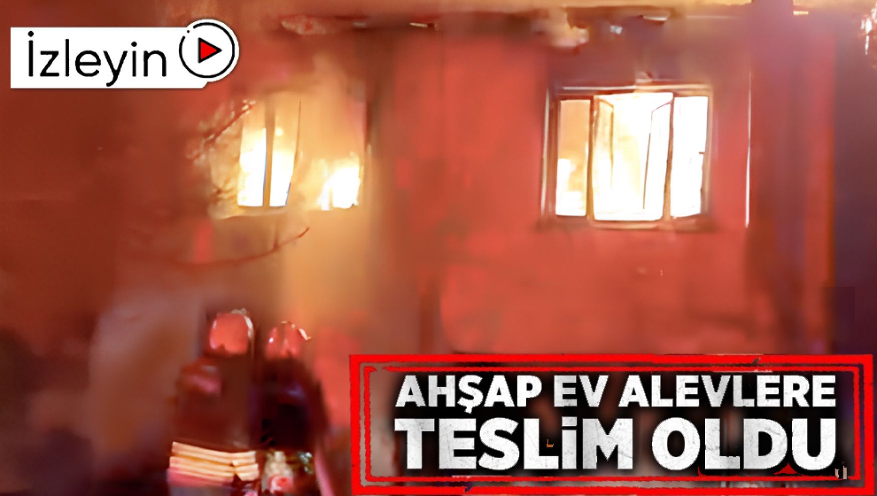 Karaçayır Mahallesi'nde ahşap ev alevlere teslim oldu