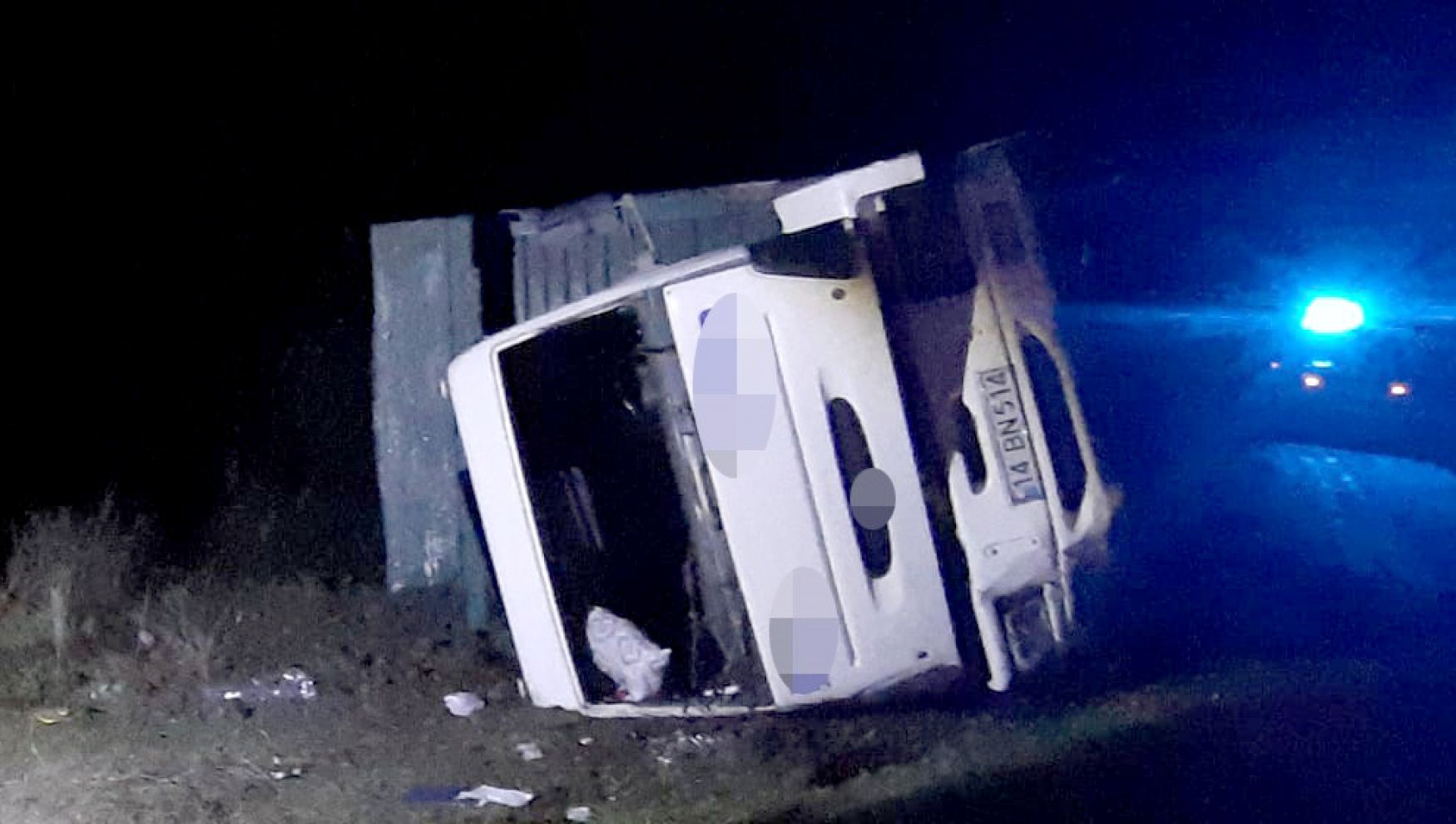 Mudurnu’da kamyon şarampole devrildi, 1 kişi yaralandı