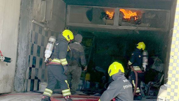 Bolu'da oto kuaför dükkanında çıkan yangın paniğe neden oldu