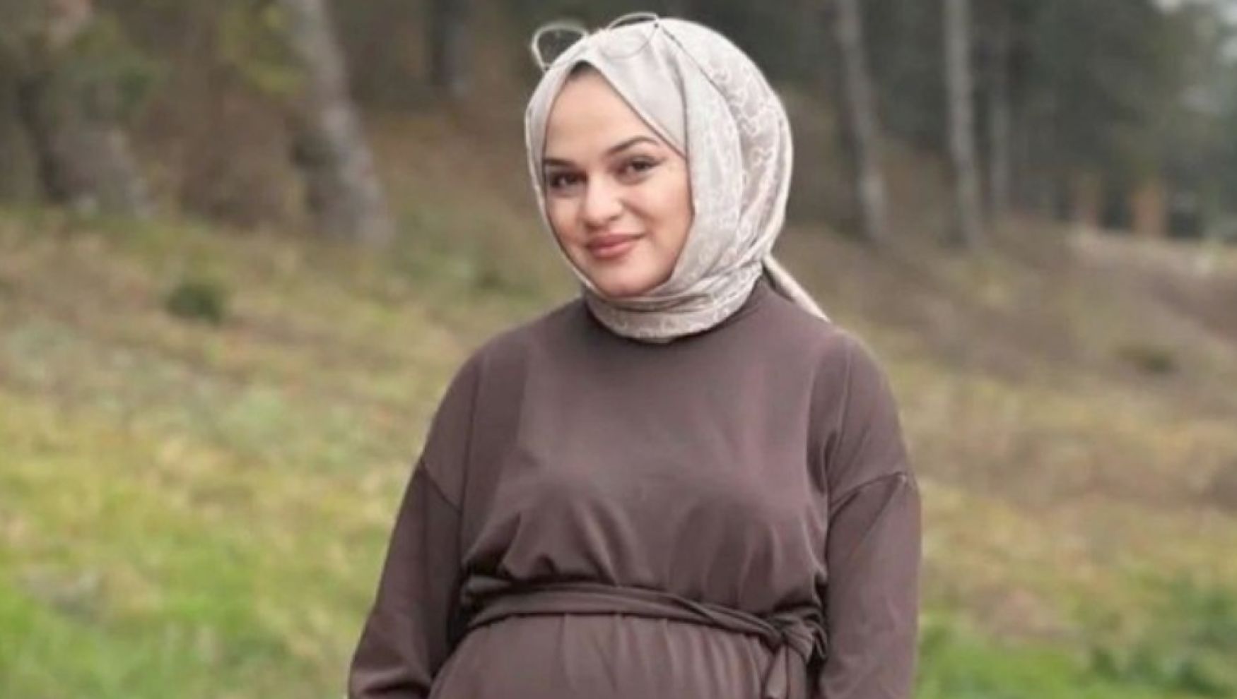 Doğum sırasında hayatını kaybeden Betül Gök toprağa verildi