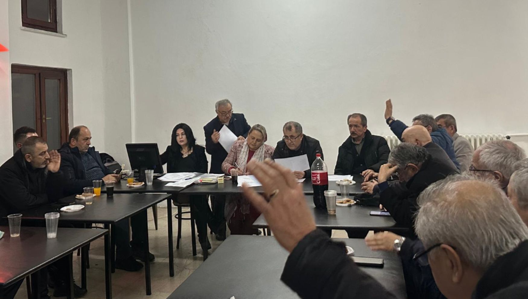 Kıbrıscıkspor’a kadın eli değdi