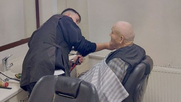 Bolu'da huzurevi sakinlerine bayram tıraşı