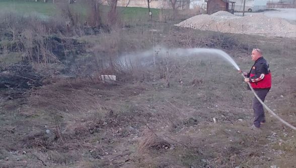 Bolu'da peş peşe yangınlar: Ev küle döndü, otluk alan son anda kurtarıldı