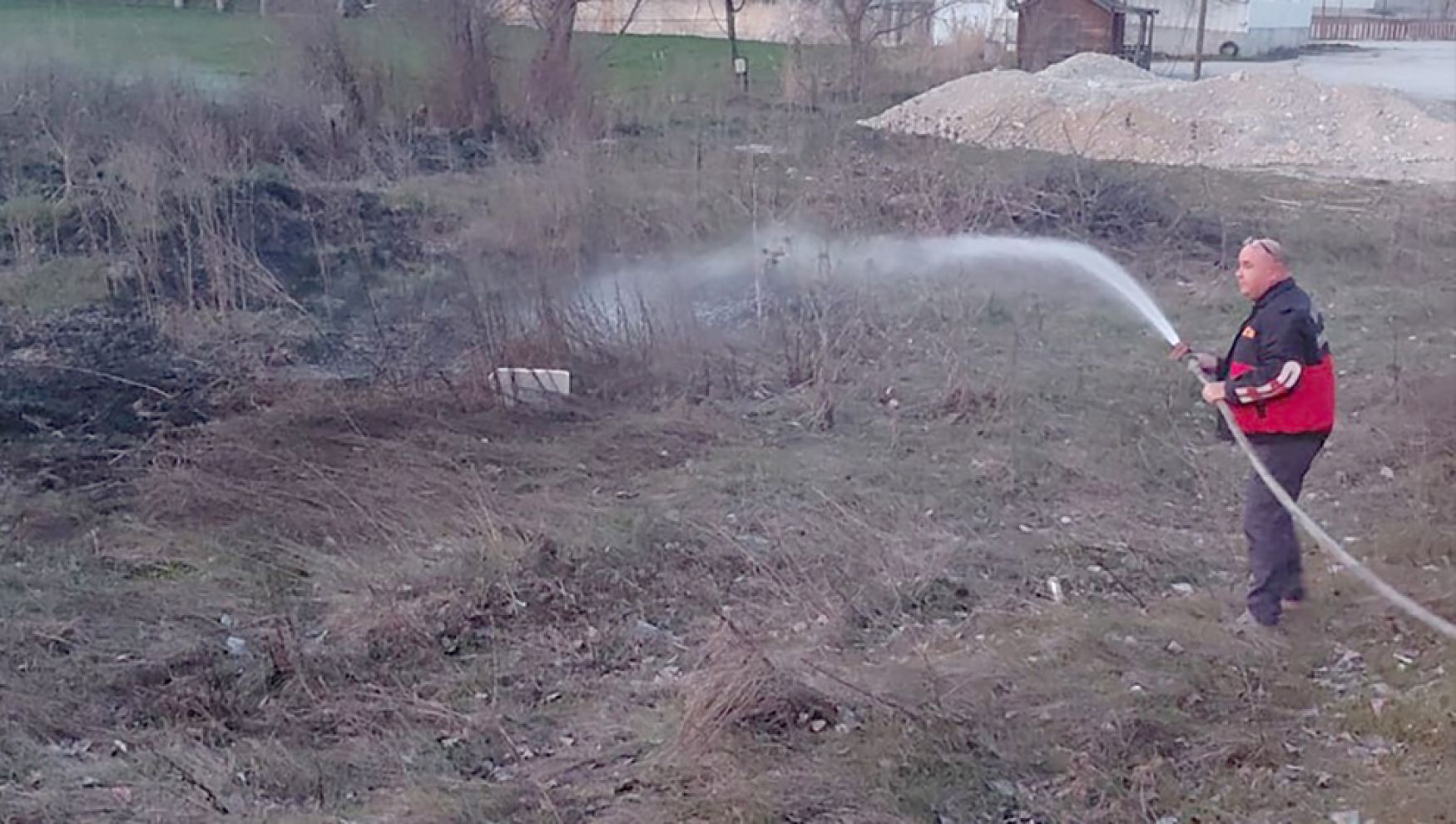 Bolu’da peş peşe yangınlar: Ev küle döndü, otluk alan son anda kurtarıldı