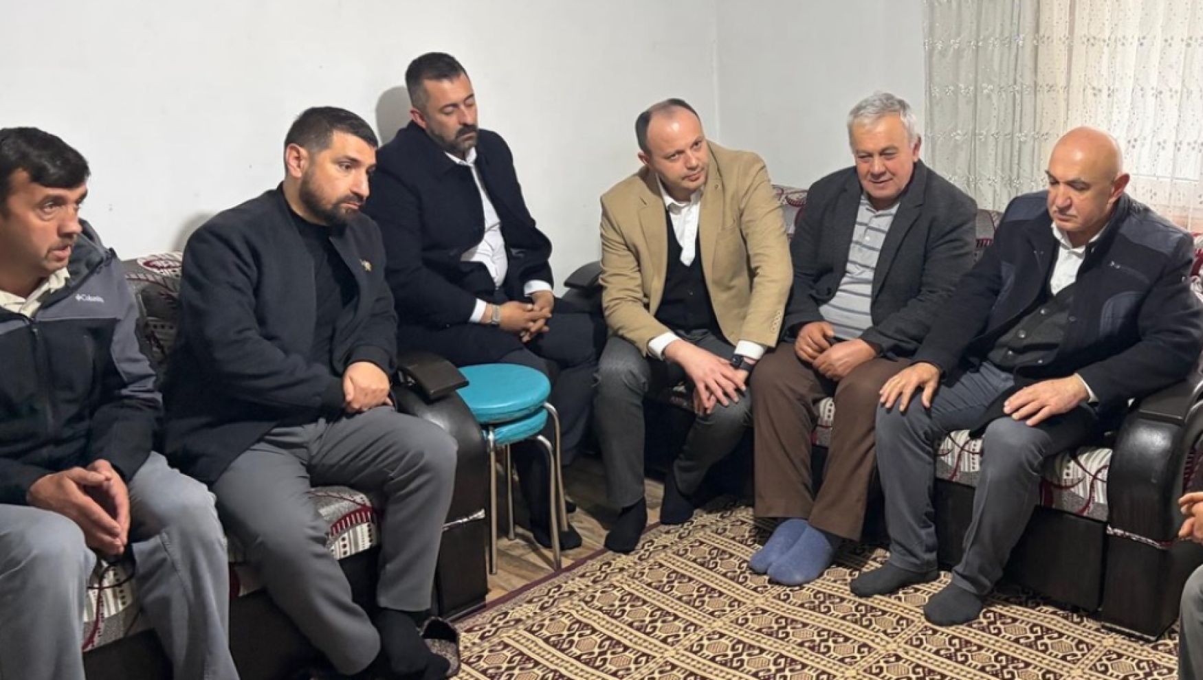 Milletvekili Akgül yangın bölgesinde: “Yaraları birlikte saracağız”