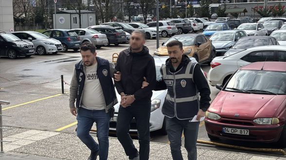 Kamyon çaldı, eski sevgilisinin evini soydu!