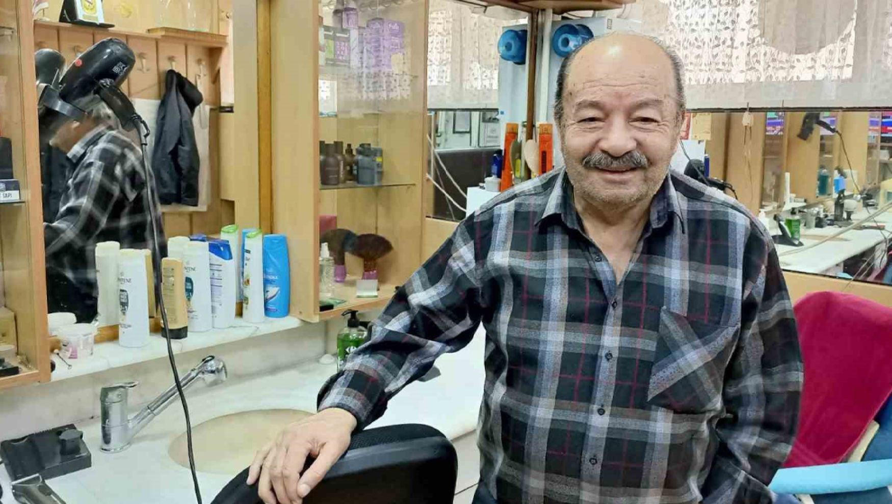 Bolu'nun en eski berberlerinden Selahattin Varlık hayatını kaybetti