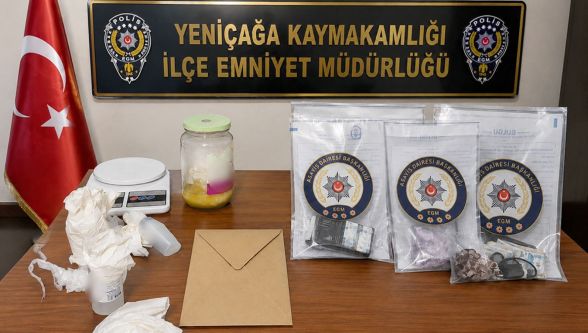 Yeniçağa'da şüpheli araçtan 100 bin liralık uyuşturucu çıktı! 2 tutuklama