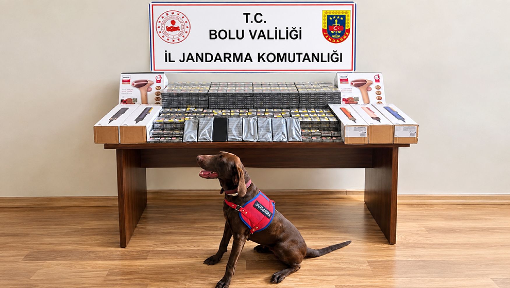 Bolu’da otobüse kaçakçılık operasyonu: 450 bin liralık ürün ele geçirildi